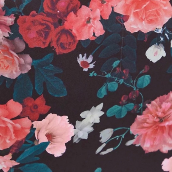 *SOLD* 🆕 Black Floral Georgette Hi-Low Tunic Top 3 3X 22 24 NWT Torrid New! - Picture 4 of 6